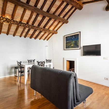 Pavone Centre Romantic Apartment Exterior foto