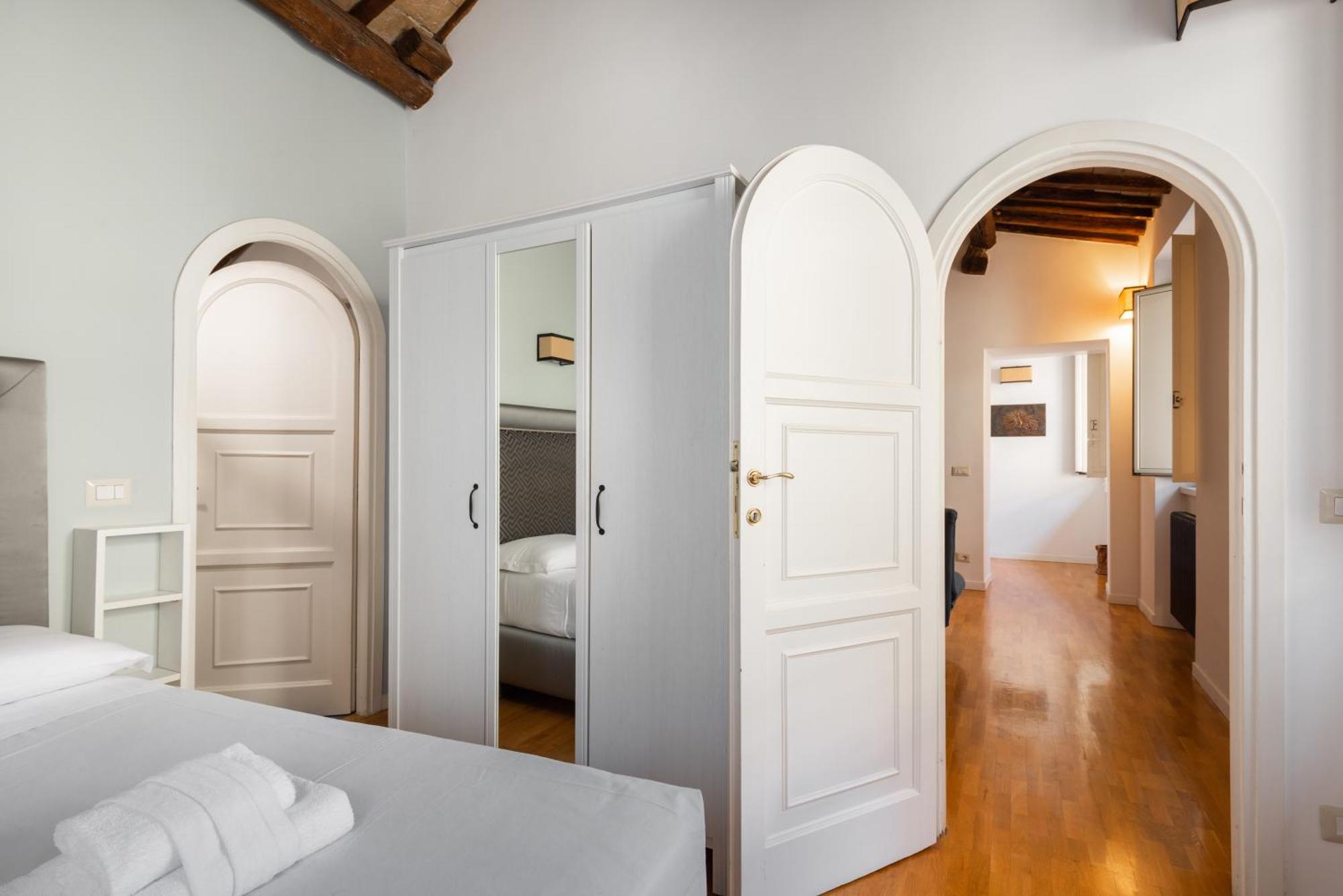 Pavone Centre Romantic Apartment Exterior foto